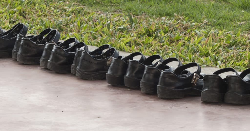 School-shoes-in-row-Featured-image