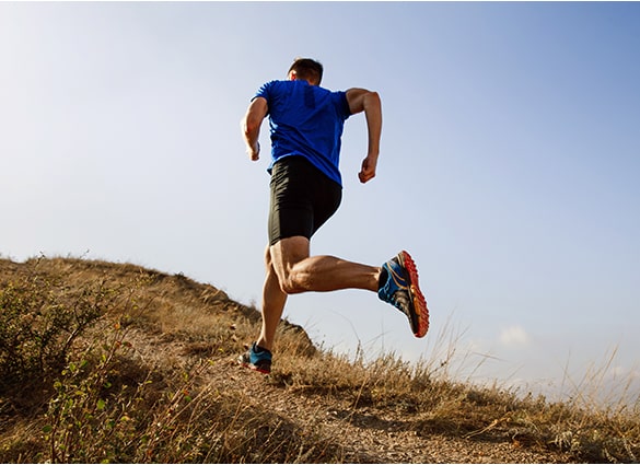 running-autumn-trail